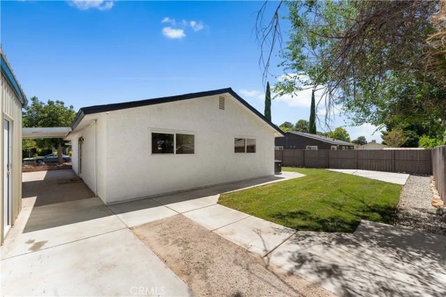 2611 W Avenue K6, Lancaster, CA 93536