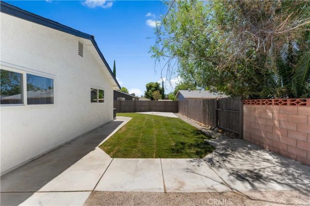 2611 W Avenue K6, Lancaster, CA 93536