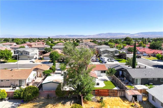 2611 W Avenue K6, Lancaster, CA 93536