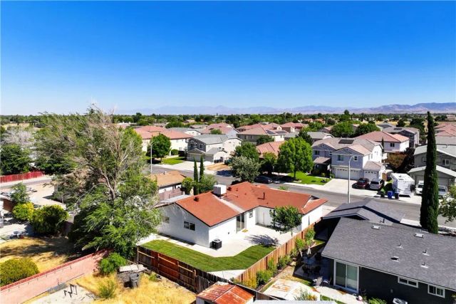 2611 W Avenue K6, Lancaster, CA 93536