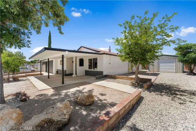2611 W Avenue K6, Lancaster, CA 93536