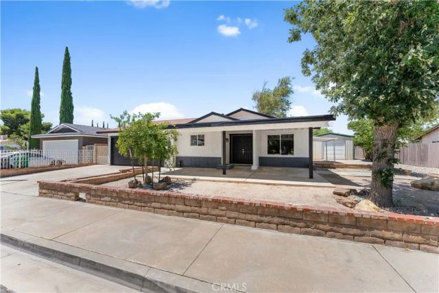 2611 W Avenue K6, Lancaster, CA 93536