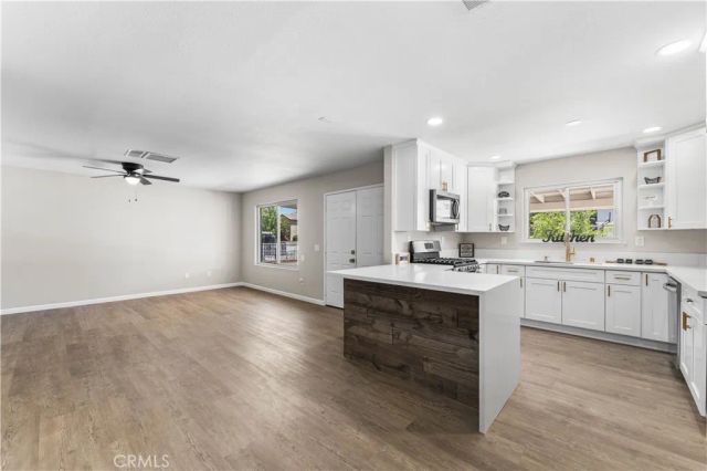 2611 W Avenue K6, Lancaster, CA 93536
