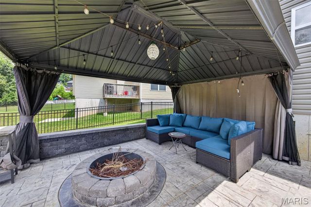 119 Hammond Drive, Herculaneum, MO 63048