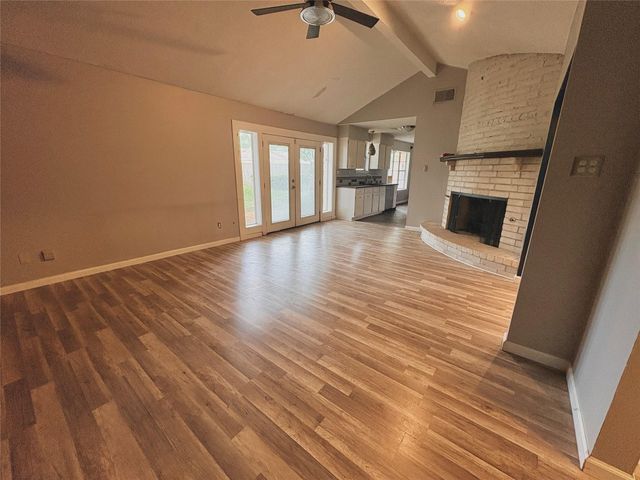 11618 Hillcroft Avenue, Houston, TX 77035