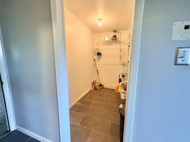 11618 Hillcroft Avenue, Houston, TX 77035