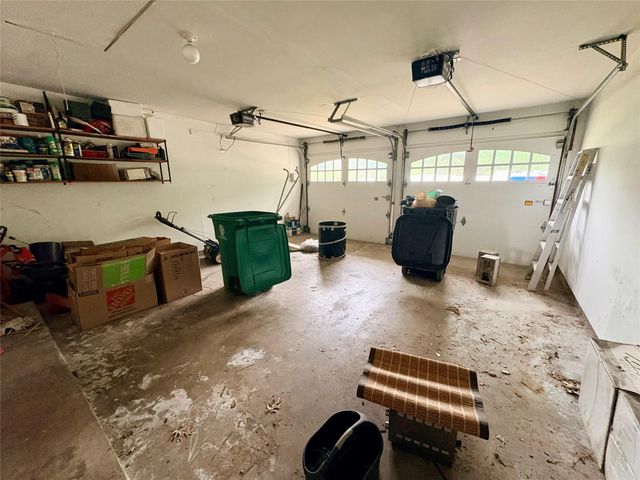 11618 Hillcroft Avenue, Houston, TX 77035