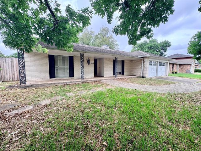 11618 Hillcroft Avenue, Houston, TX 77035