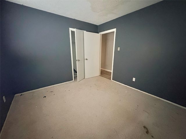 11618 Hillcroft Avenue, Houston, TX 77035