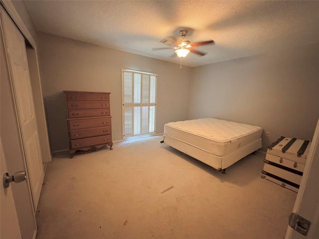 11618 Hillcroft Avenue, Houston, TX 77035