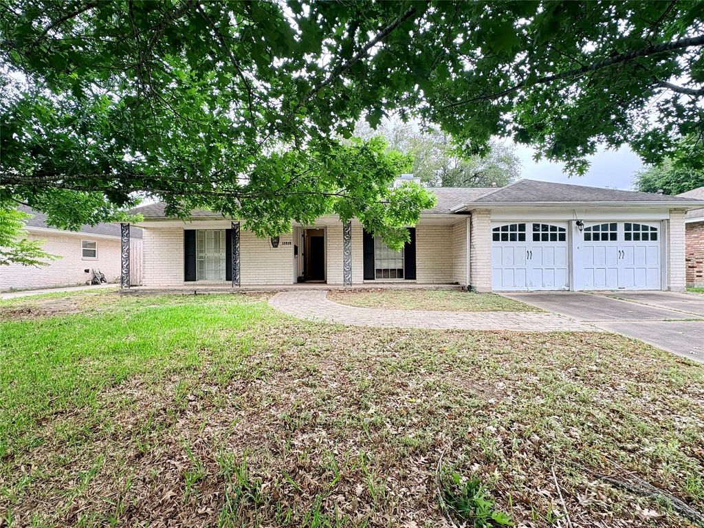 11618 Hillcroft Avenue, Houston, TX 77035