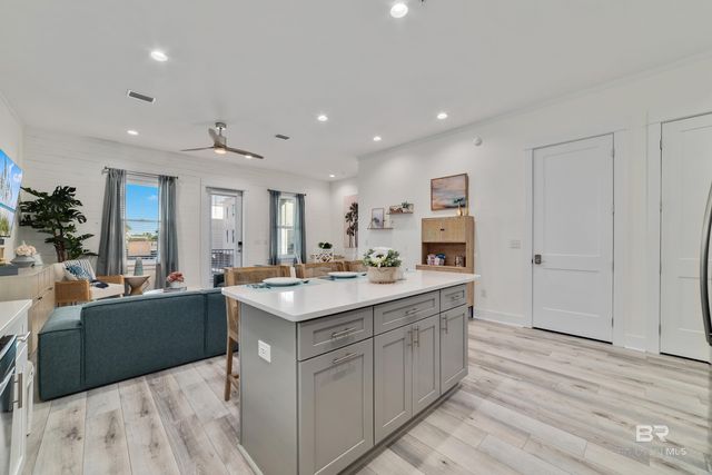 521 E 1st Avenue C, Gulf Shores, AL 36542