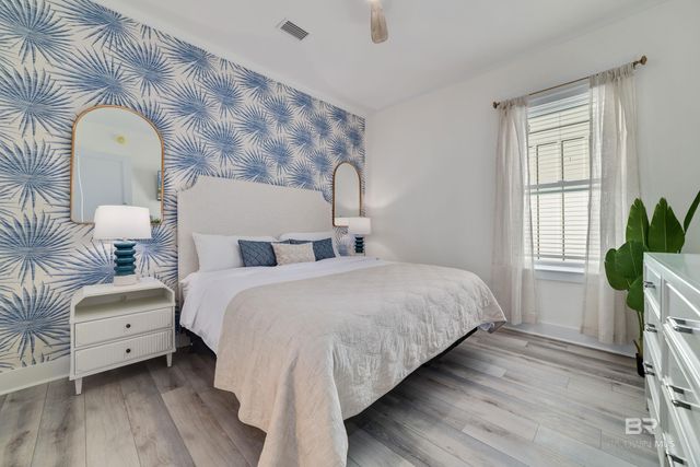 521 E 1st Avenue C, Gulf Shores, AL 36542