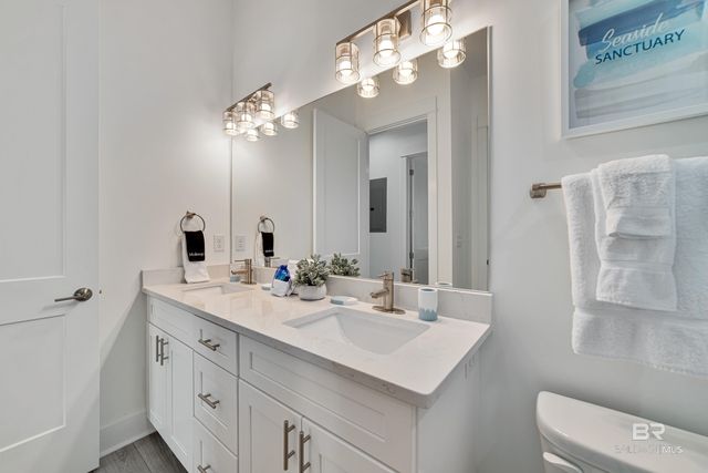 521 E 1st Avenue C, Gulf Shores, AL 36542