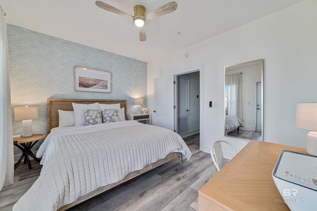 521 E 1st Avenue C, Gulf Shores, AL 36542