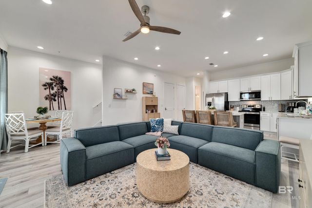 521 E 1st Avenue C, Gulf Shores, AL 36542