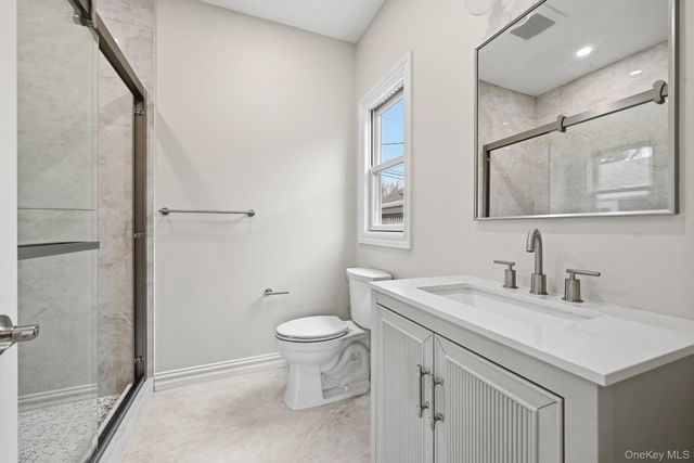 2 Griffin Lane, Syosset, NY 11791