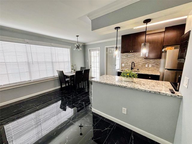 12660 Ashford Point Drive 606, Houston, TX 77082