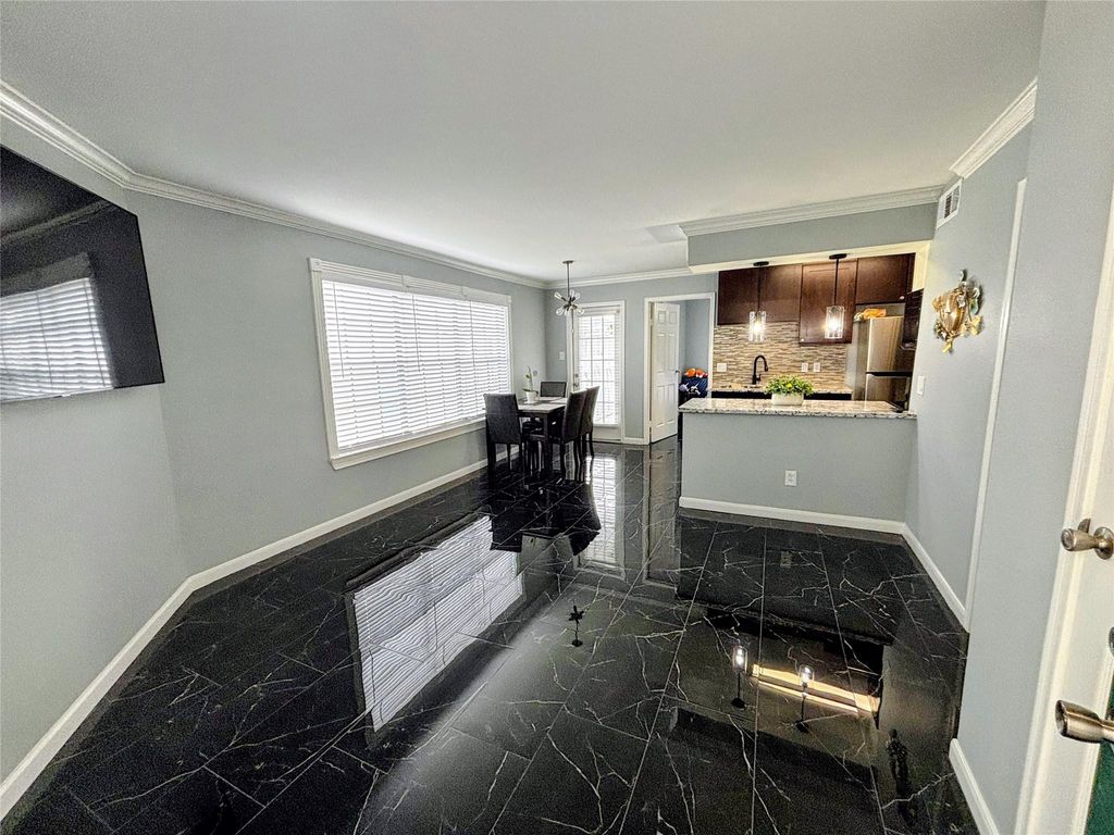 12660 Ashford Point Drive 606, Houston, TX 77082