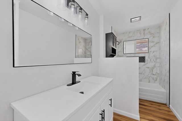 1512 Lester Drive NE, Albuquerque, NM 87112