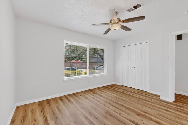 1512 Lester Drive NE, Albuquerque, NM 87112