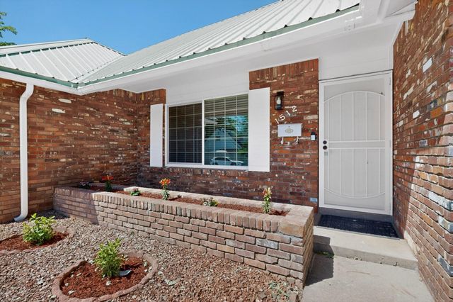 1512 Lester Drive NE, Albuquerque, NM 87112