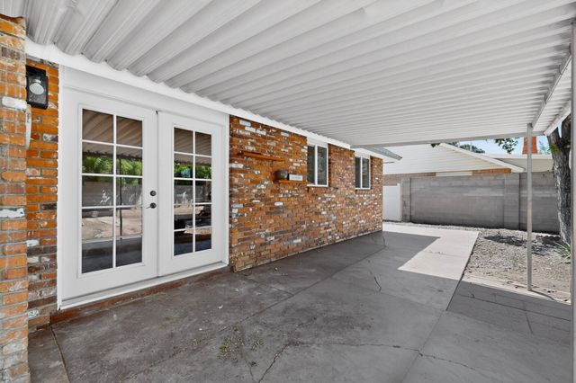 1512 Lester Drive NE, Albuquerque, NM 87112