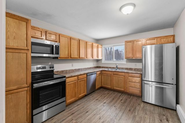 3085 Upper 76th Street E, Inver Grove Heights, MN 55076