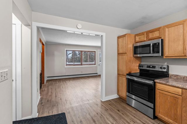 3085 Upper 76th Street E, Inver Grove Heights, MN 55076