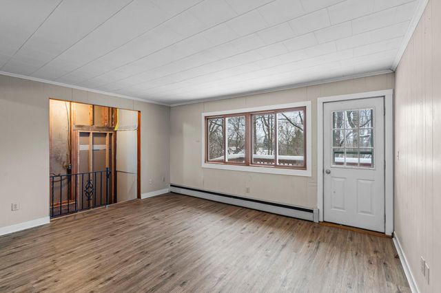 3085 Upper 76th Street E, Inver Grove Heights, MN 55076