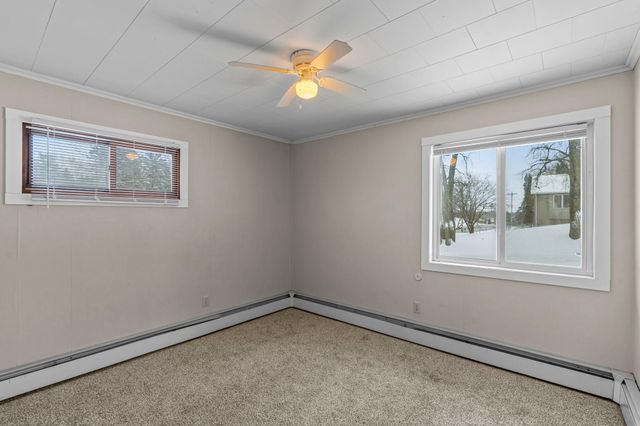 3085 Upper 76th Street E, Inver Grove Heights, MN 55076