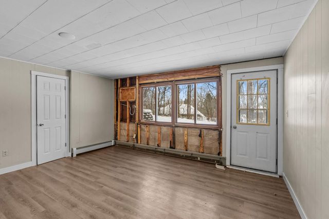 3085 Upper 76th Street E, Inver Grove Heights, MN 55076