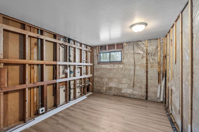 3085 Upper 76th Street E, Inver Grove Heights, MN 55076