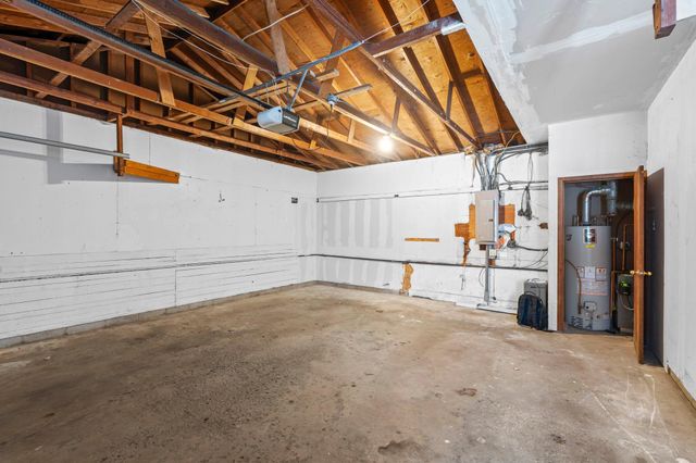 3085 Upper 76th Street E, Inver Grove Heights, MN 55076