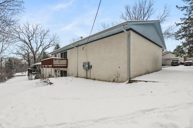 3085 Upper 76th Street E, Inver Grove Heights, MN 55076