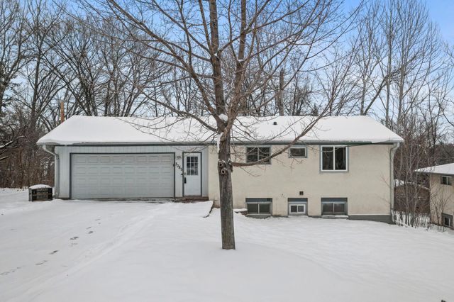3085 Upper 76th Street E, Inver Grove Heights, MN 55076