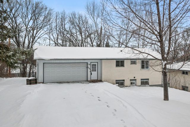 3085 Upper 76th Street E, Inver Grove Heights, MN 55076