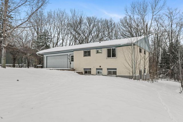 3085 Upper 76th Street E, Inver Grove Heights, MN 55076