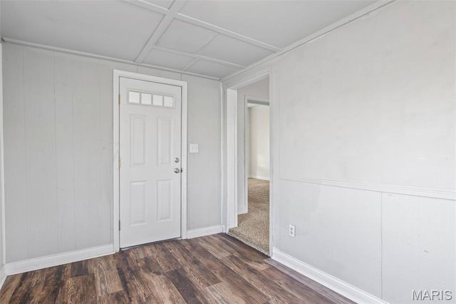 20 W Springfield Road, St Clair, MO 63077