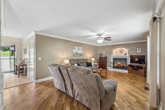 2521 Edinburgh Street, Old Hickory, TN 37138