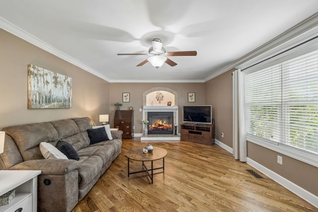 2521 Edinburgh Street, Old Hickory, TN 37138