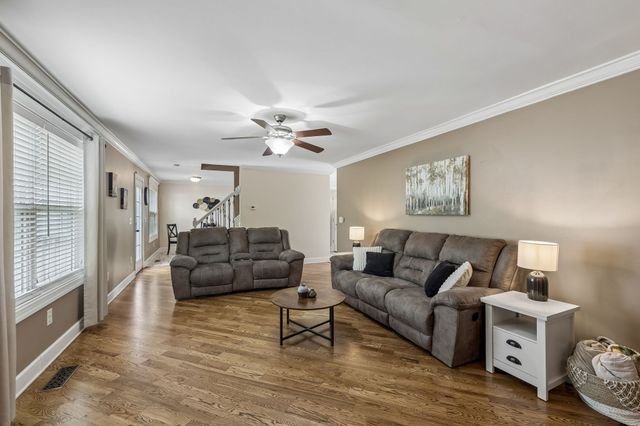 2521 Edinburgh Street, Old Hickory, TN 37138