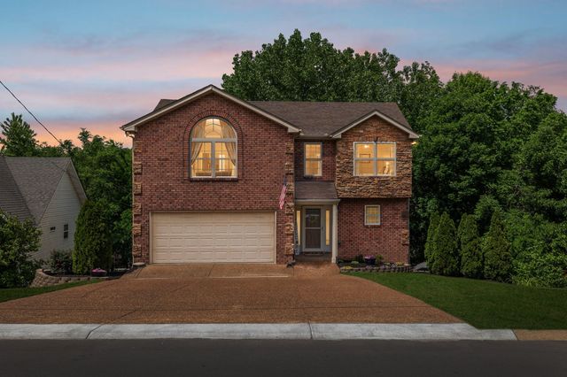 2521 Edinburgh Street, Old Hickory, TN 37138