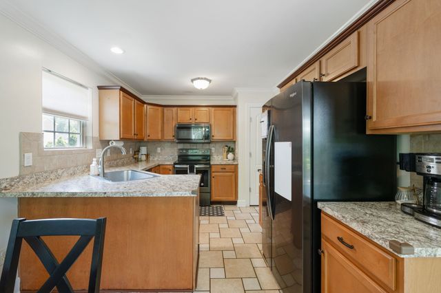 2521 Edinburgh Street, Old Hickory, TN 37138