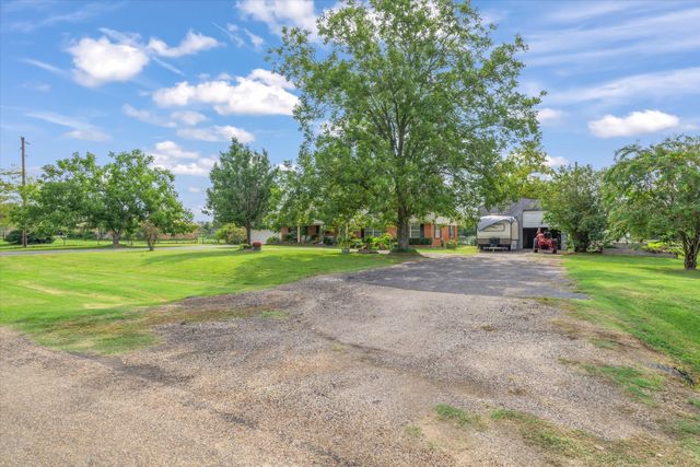 3399 Vz County Road 1110 Road, Grand Saline, TX 75140