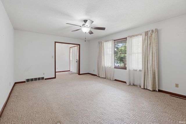 7636 E County Rd 1100 N Road, Lamar, IN 47550