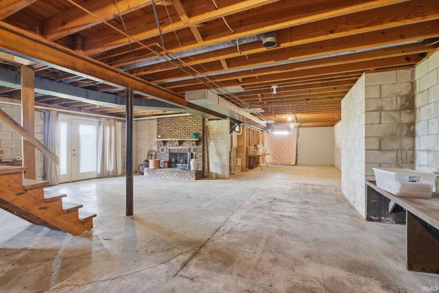 7636 E County Rd 1100 N Road, Lamar, IN 47550