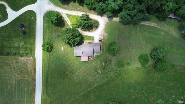 7636 E County Rd 1100 N Road, Lamar, IN 47550