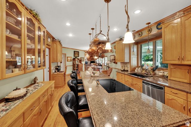 7740 S KESWICK RD, Sandy, UT 84093