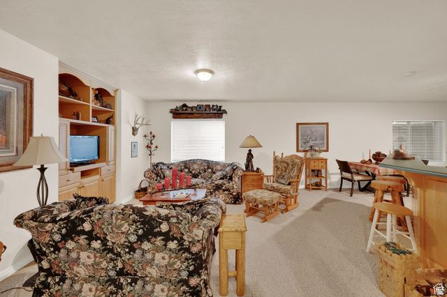 7740 S KESWICK RD, Sandy, UT 84093